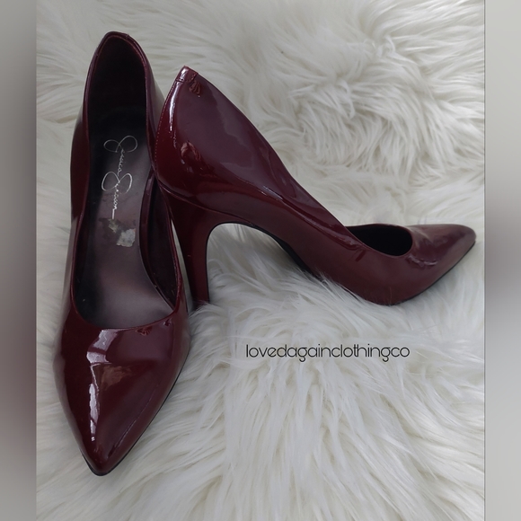 Dark burgundy  Classic Pump by Jessica Simpson in size 10 - Picture 2 of 9